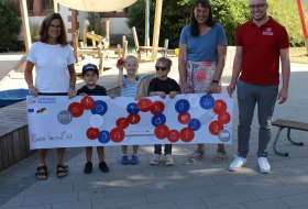&Uuml;bergabe des Bewegungsspiels   &copy; Sportbund Rheinhessen e. V. 