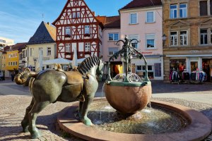 Rossmarkt Alzey, &copy; CC0 4.0 Katja Zentel