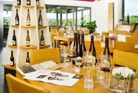 Panoramavinothek Weingut Eppelmann &copy; Carsten Costard