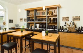 Weingut Hemmes Vinothek 2