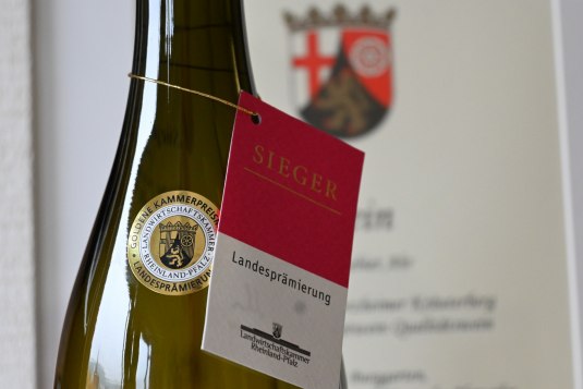Pr&auml;mierungsflaschen, &copy; LWK RLP