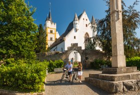 Die Burgkirche Ingelheim - ein Highlight ihrer Radtour &copy; Dominik Ketz