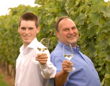 Weingut Peth_Winzer, &copy; Weingut Peth