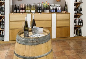 Weingut Gehring Vinothek &copy; Carsten Costard