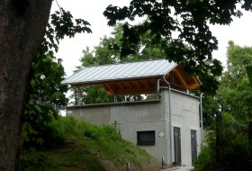 Platz hinter der Kirche, Jugenheim 2 © Christoph Neuberger