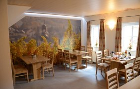 Gutssch&auml;nke Weinhaus Priester