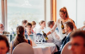 Festl.Weinprobe2 © Weydtmedia