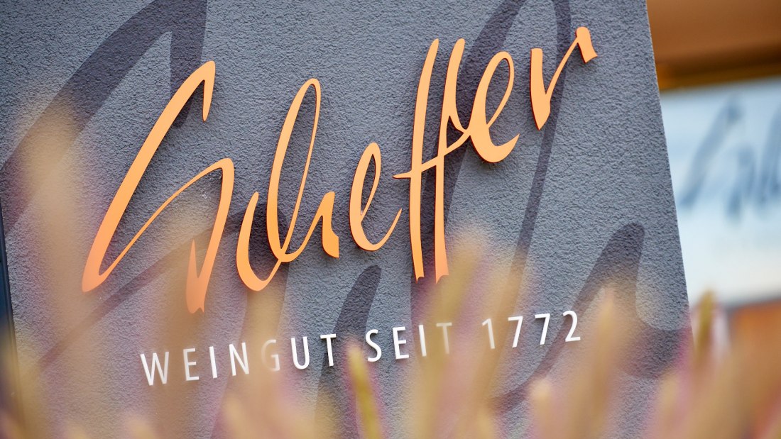 Weingut Scheffer_Schriftzug, &copy; Weingut Scheffer