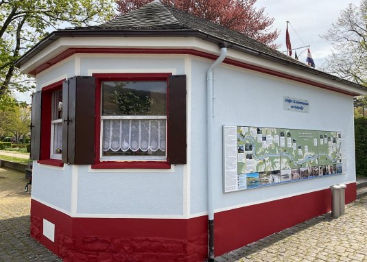 Lotsenmuseum mit Infotafel &copy; Ulrich Kunkel Binger Schifferverein e.V.