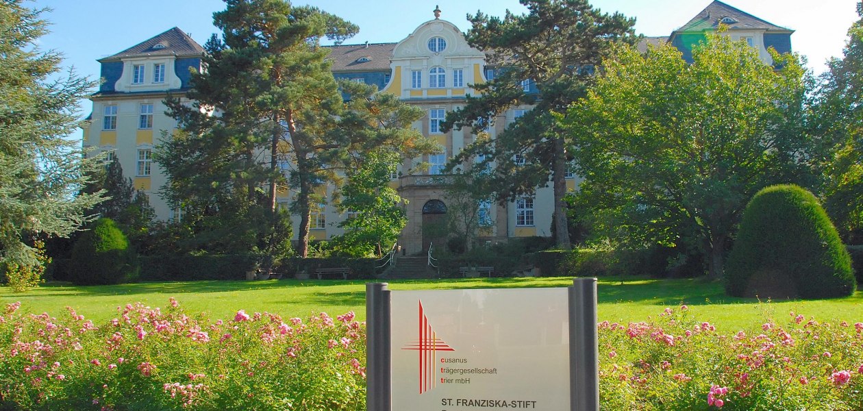 Au&szlig;eansicht Klinik, &copy; ctt Franziskastift