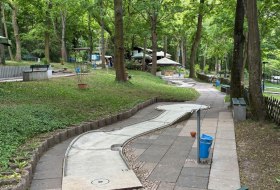 Minigolf im Hartenbergpark &copy; 1. Mainzer Minigolf Club_Bernd Szablikowski