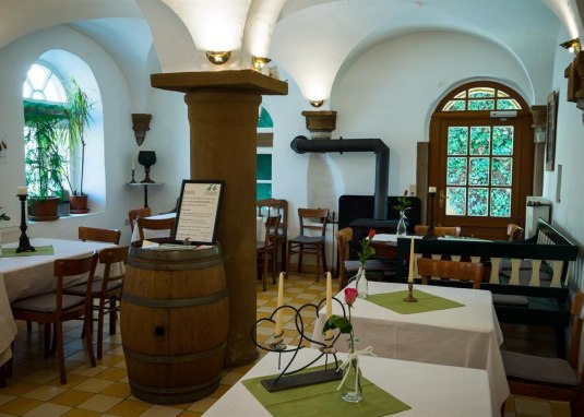 Weingut – Straußwirtschaft Moebus