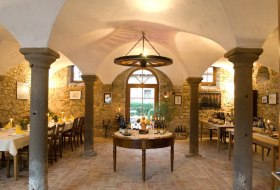 Weingewölbe Weingut Schwanhof Schuppert