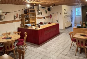 Strau&szlig;wirtschaft Weingut Zaun &copy; Weingut Zaun