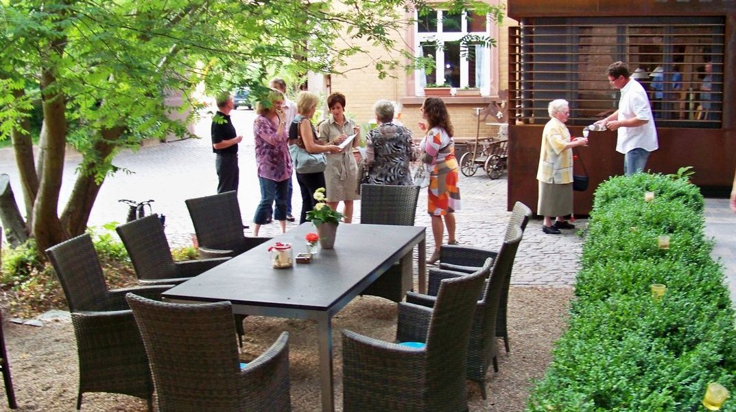 Sluitingstijd_i, &copy; Weingut Engel