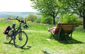 Pause mit dem Rad &copy; Verbandsgemeinde Gau-Algesheim