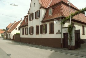 Weingut Weber Hof-Bärenstein_Gebäude © Weingut Weber Hof-Bärenstein