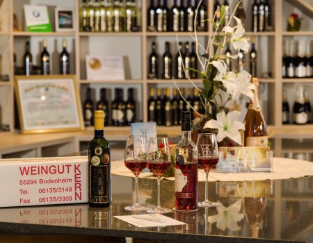 Vinothek Eventlocation Weingut Kern, © Carsten Costard