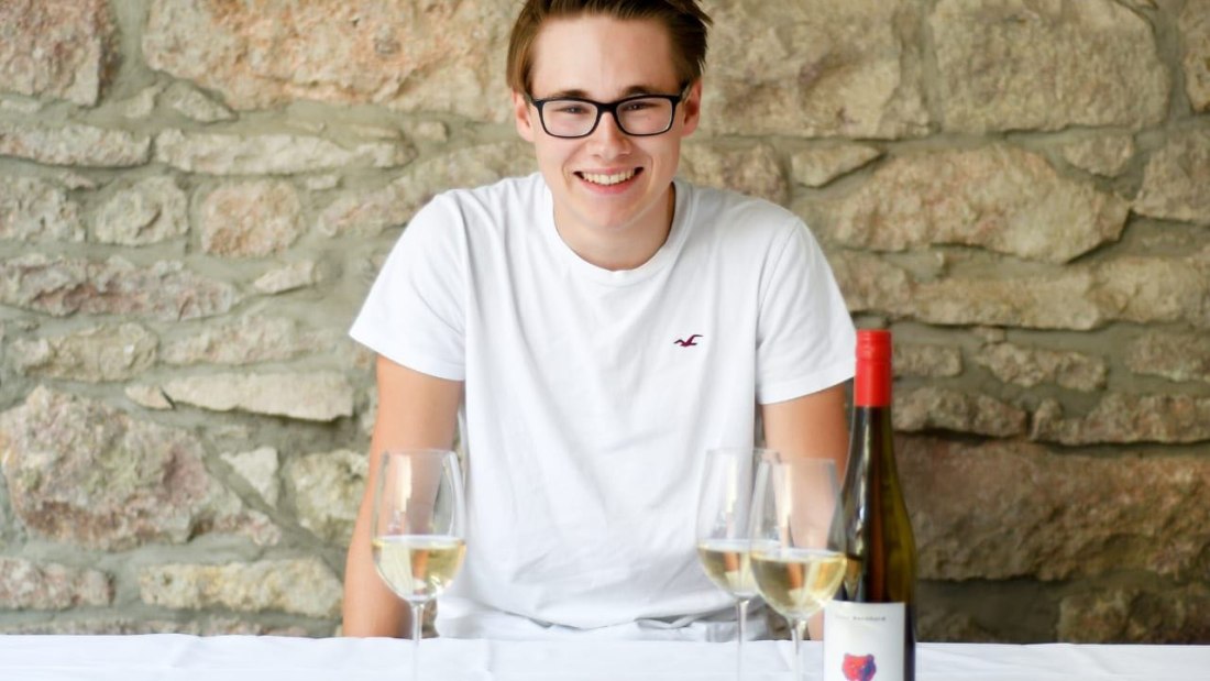 &copy; Ch.W. Bernhard