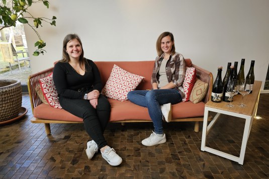 Mirjam und Eva am Drehtag