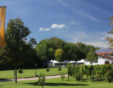 Weingut Fischborn Bergeshof_Garten, &copy; Weingut Fischborn Bergeshof