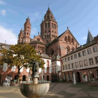 mainz-dom-und-leichof-c-uwe-feuerbach_uwe6697_1 &copy; Uwe Feuerbach