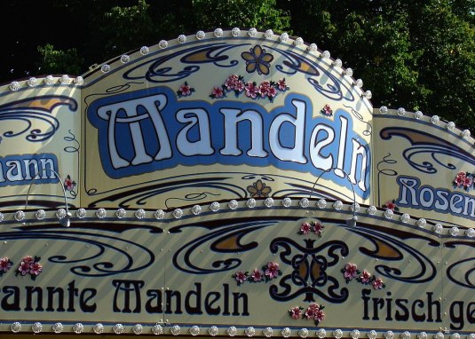 Mandelbrennerei