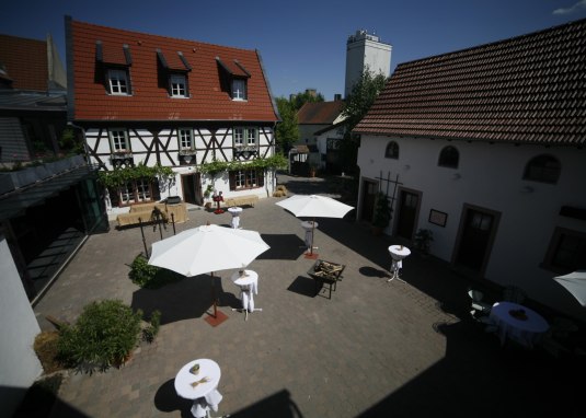 Weingutshof &copy; Gerd Braun