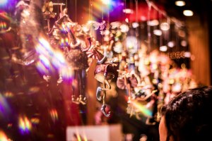 Weihnachtsmarkt, © Foto von noah eleazar auf Unsplash