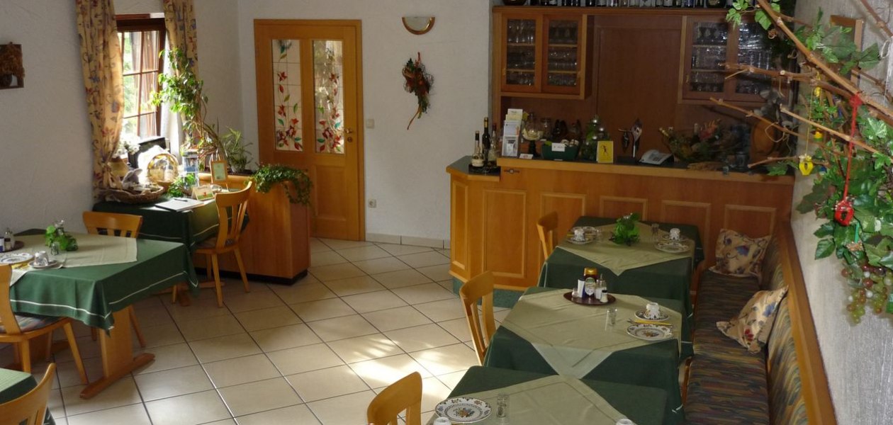 002_i, &copy; Weingut Friedrichshof