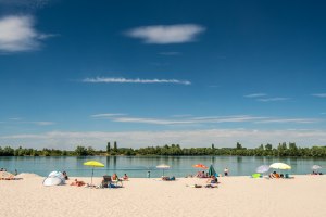 Der Altrheinsee mit Beachfeeling.