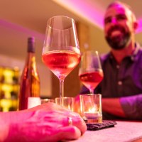 Weinlounge im Weingut M&uuml;ller Lichtweinprobe &copy; Dominik Ketz