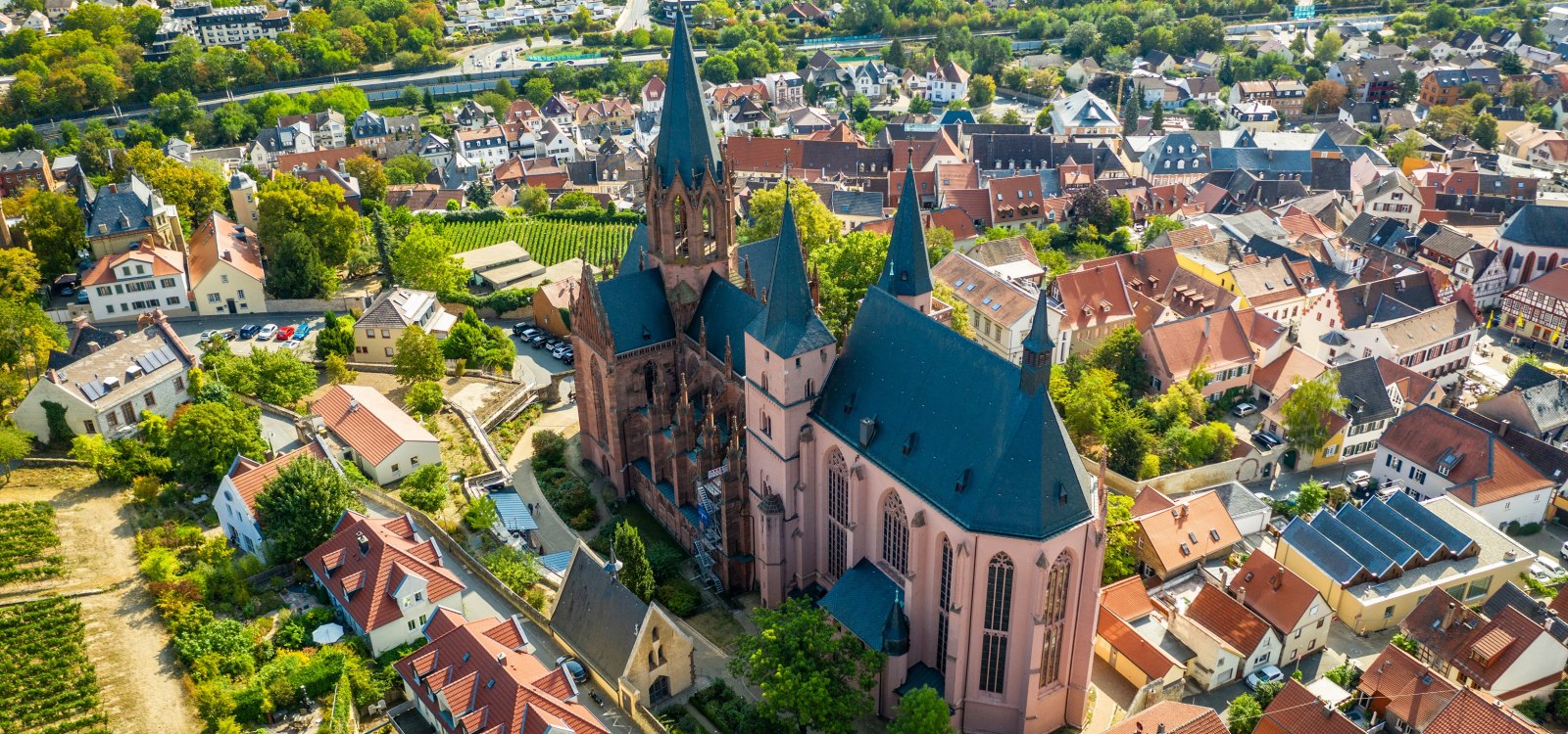 Aerial view of Oppenheim, &copy; CC BY SA 4.0 Dominik Ketz