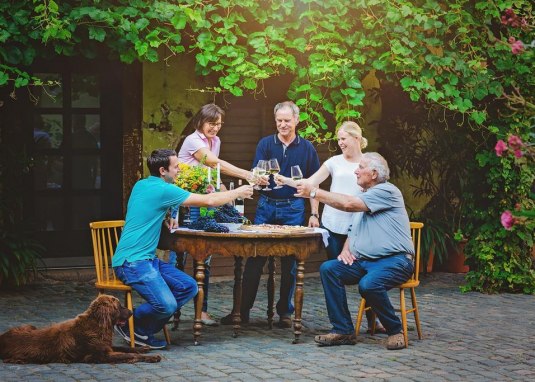 1 &copy; Weingut Ermarth-Bogert