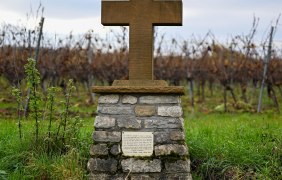 Steinernes Kreuz Gundersheim &copy; Touristikverein Wonnegau e.V.