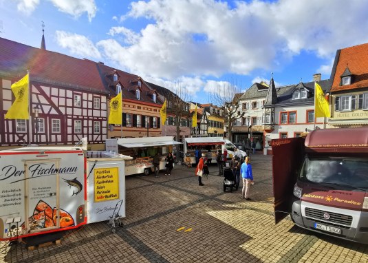 Wochenmarkt in Oppenheim