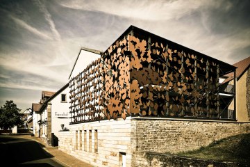 Weingut Espenhof_Fassade_Richard_Bord_high_res Internet, &copy; Weingut Espenhof