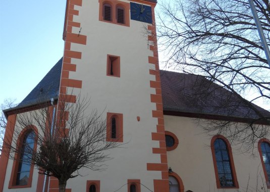 Ev. Kirche Selzen &copy; TSC Rhein-Selz