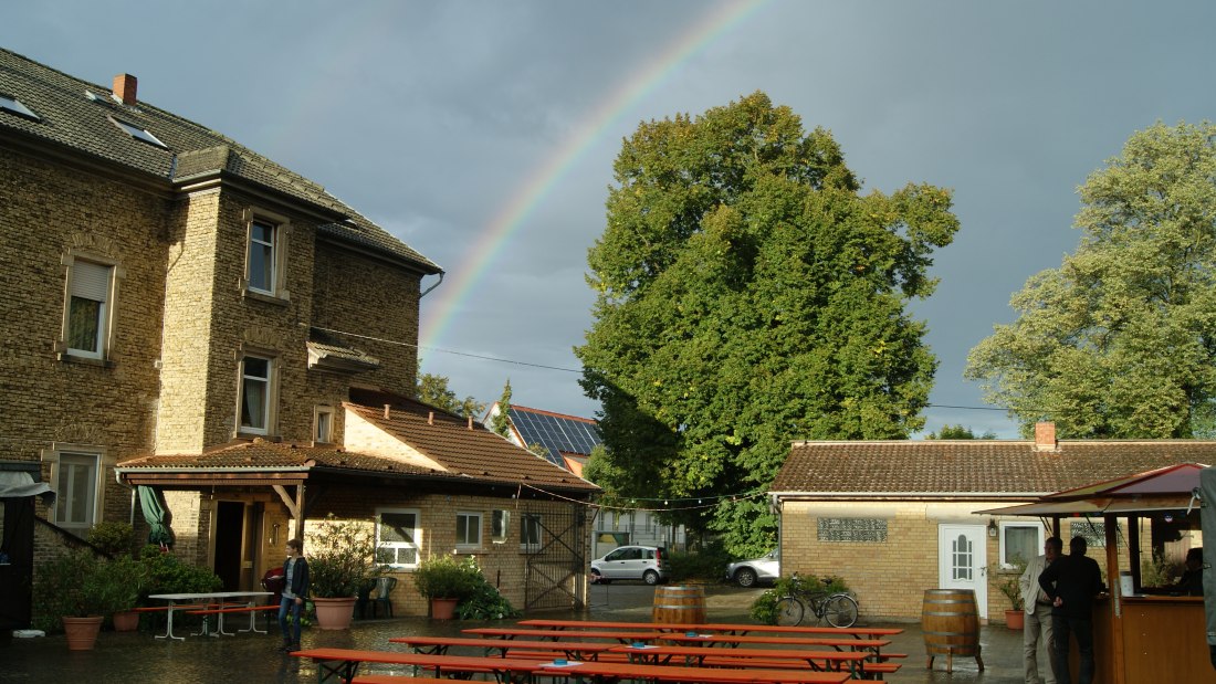 Weingut Bernhard_Weingutshof, &copy; Weingut Bernhard