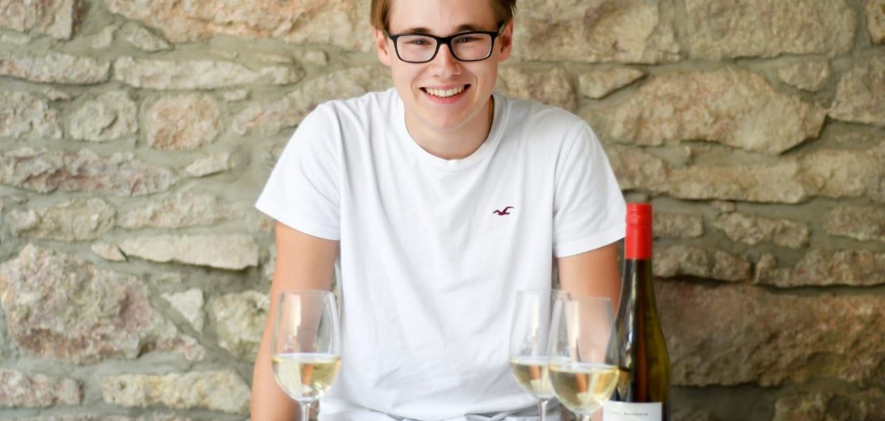 &copy; Ch.W. Bernhard