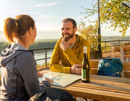 Couple at the Red Slope near Nierstein, Beautiful Wine View at Brudersberg, &copy; Dominik Ketz