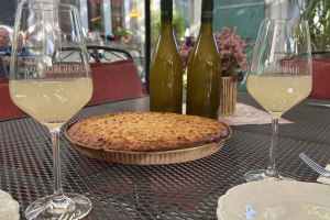 Federwei&szlig;er und Zwiebelkuchen