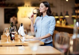 Weinseminar, &copy; IKUM/Freepik