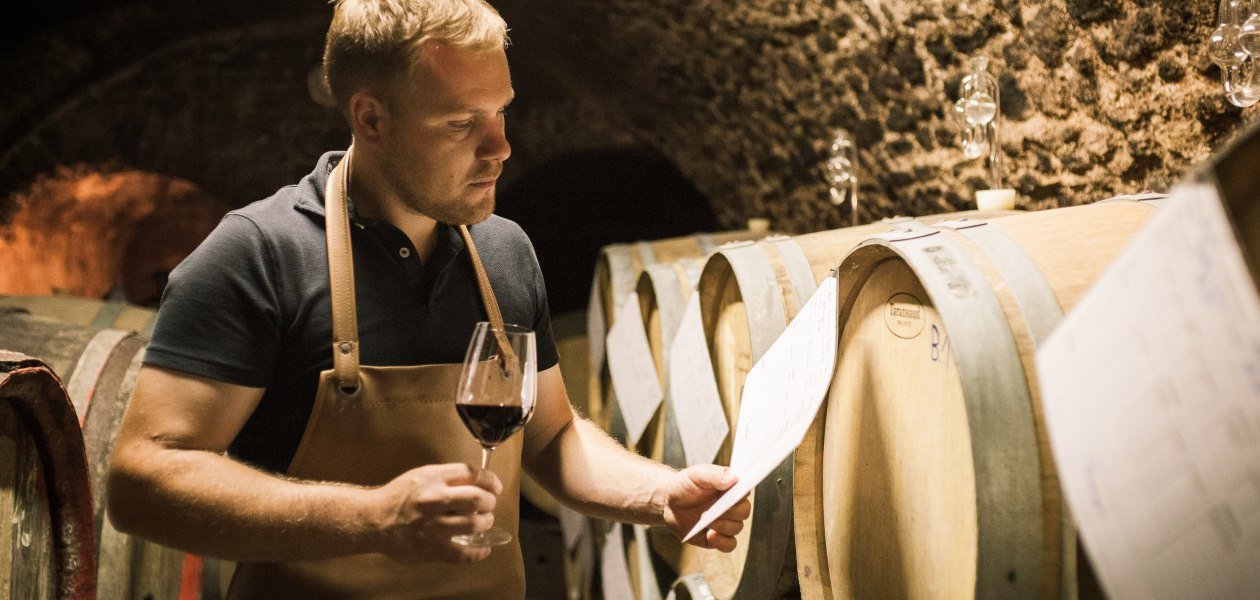 &copy; Weingut Dackermann