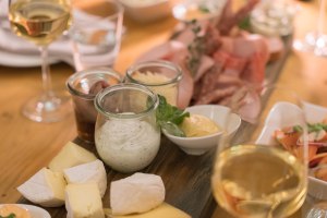 Brotzeit, &copy; Wasem