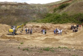 Working on the surf cliff Eckelsheim &copy; Wilfried Jung