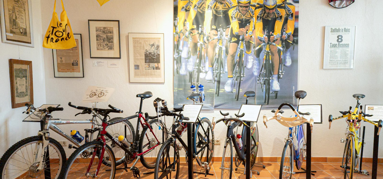 Rheinhessisches Fahrradmuseum, Sporträder