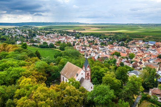 Bergkerk Osthofen, &copy; CC BY SA 4.0 Dominik Ketz