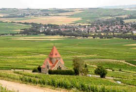 Rund um den Wi&szlig;berg Blick auf die Kreuzkapelle &copy; &copy; Tanja Espenschied
