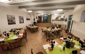 Bild Dorfcaf&eacute; von Innen &copy; OG Neu-Bamberg
